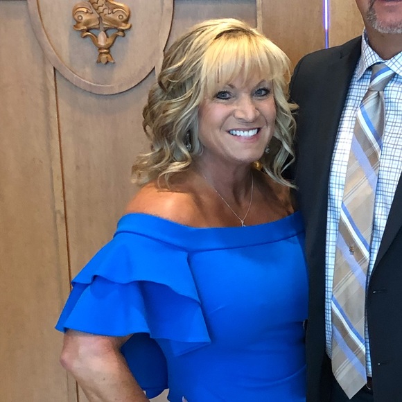 Meet your Posher, Jennifer - Picture 1 of 1